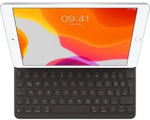Apple Smart Keyboard (9.Nesil)
